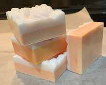 Load image into Gallery viewer, LoLa&#39;s Soap
